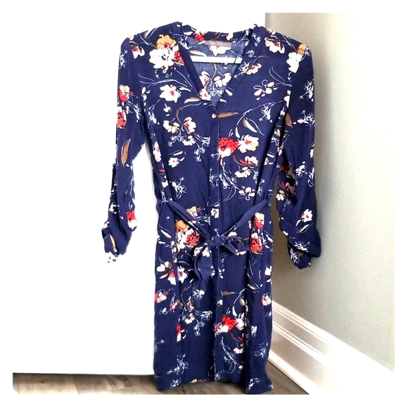 Light floral dress - Picture 1 of 7